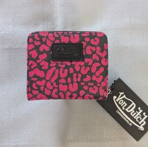 Von Dutch Hot Pink Cheetah Print Faux Leather Wallet NEW!